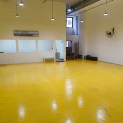 Carros Centre (D25), Factory #615656141